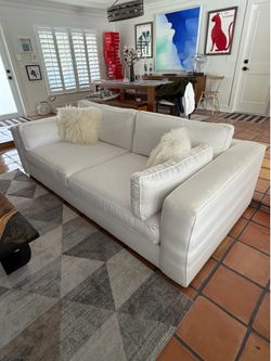 Bassett Moby Sofa