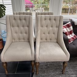 Havertys Avondale II Dining Room Set – Settee Bench and 4 Chairs 