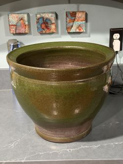 Ceramic pot