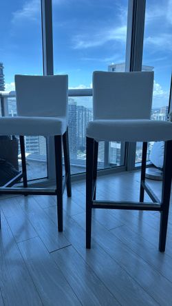 🚨🚨 Selling 2 IKEA Wooden Chairs in great condition.