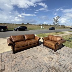 🛋️Berndhart Real leather Couch set - Delivery Available