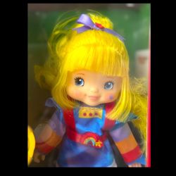 Rainbow Brite 5.5" Articulated Fashion Doll w/ Surprise Accessories