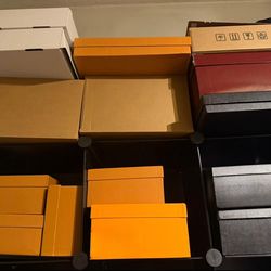 DESIGNER WOMEN HANDBAGS (READ THE DESCRIPTION