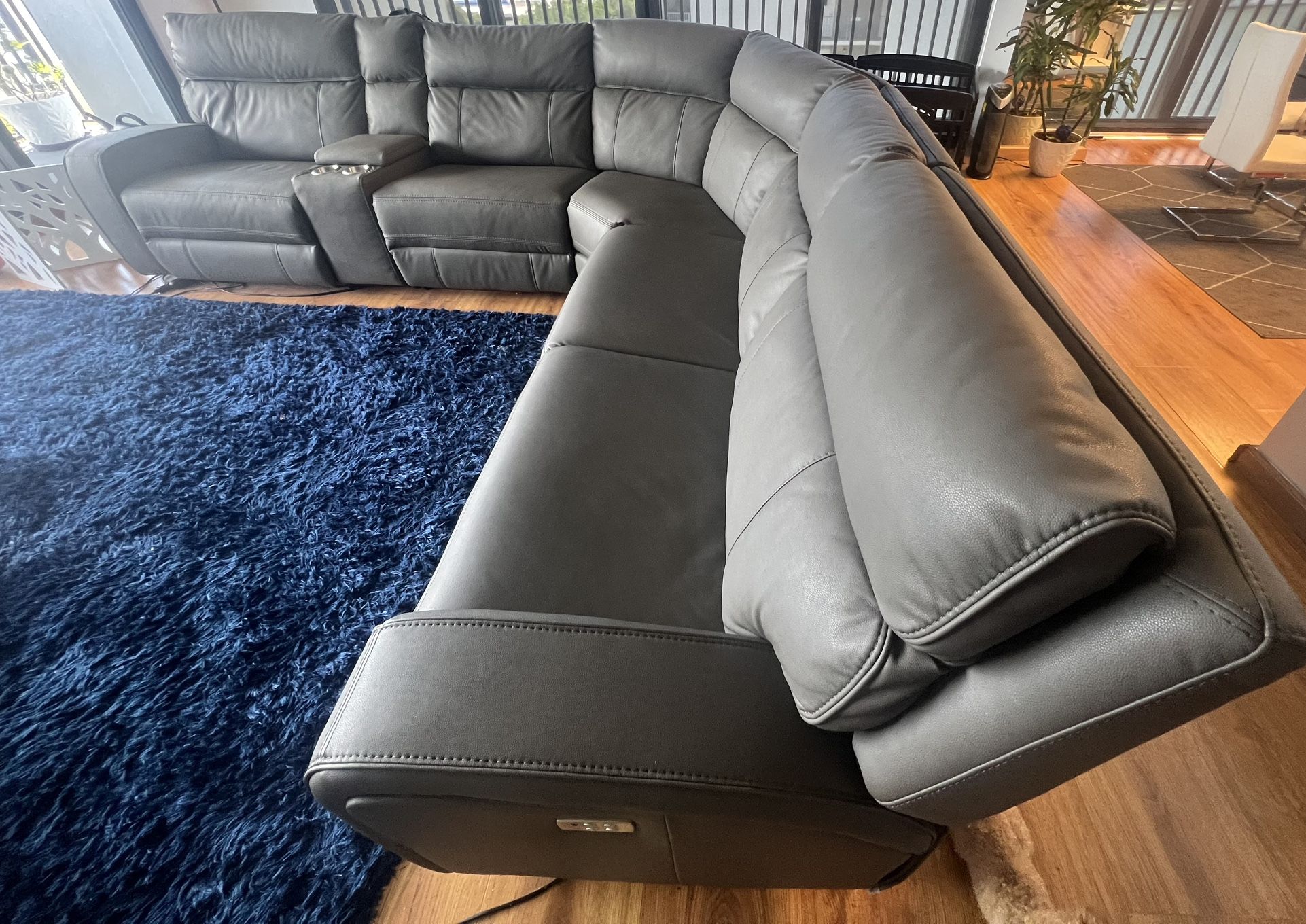 Rhett Gray Micro Small Triple Power Reclining Two-arm Sectional