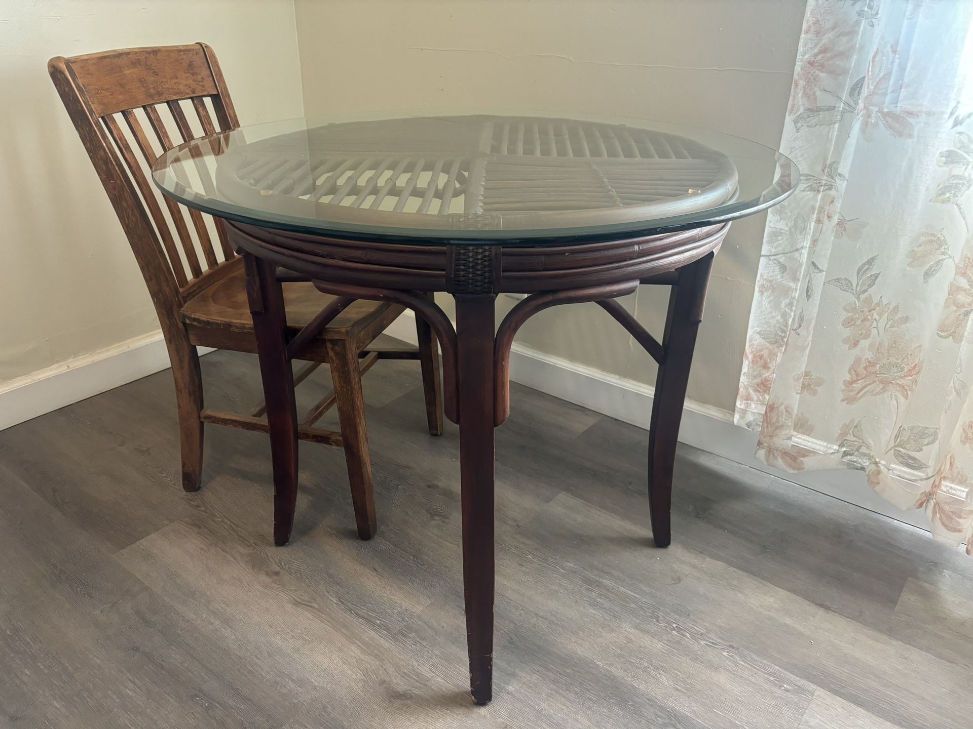 Round Glass table