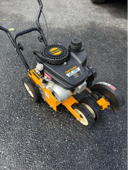 Cub Cadet Lawn and Bed Edger