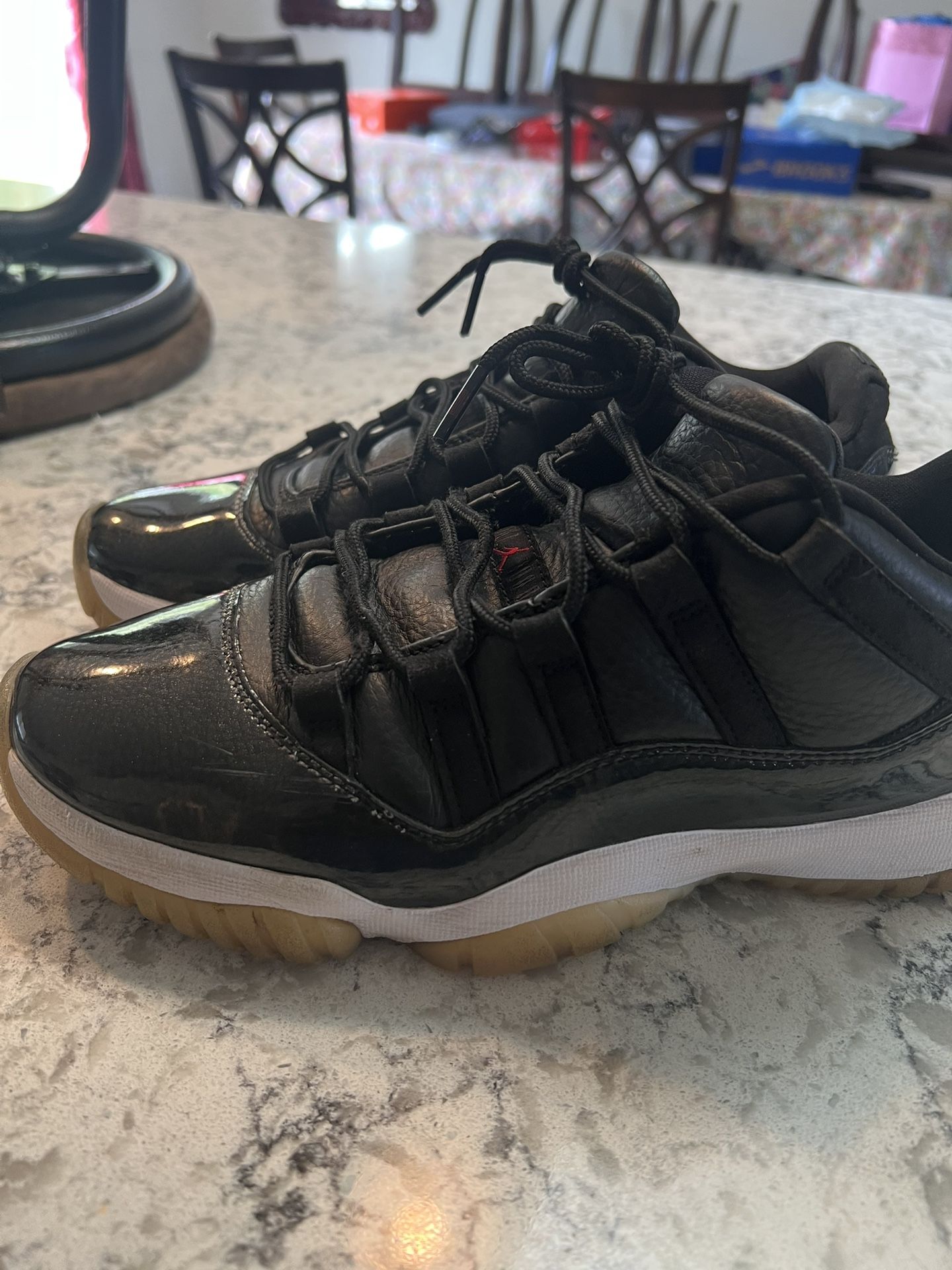 Jordan 11 Retro Low
