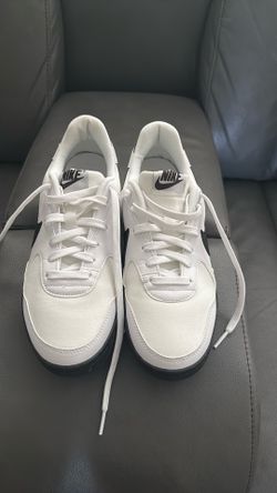 Womens’ Nike Court Vision Low Next Nature, Size 9