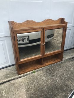 Nice solid oak cabinet 30 x 27 only $50 firm