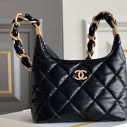 CHANEL 24A diamond check gold buckle leather chain sheepskin cross-body handbag women's black(601)45