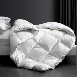 Luxury Down Feather Comforter Twin