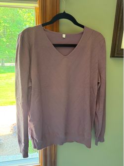 Women’s light white sweater