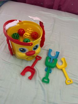 KIDS TOYS / PUZZLES/ BOWLING