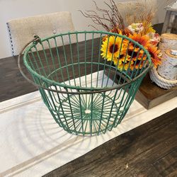 Antique Vintage Farmhouse Green Coated Large Metal Wire Egg Basket
