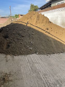 Clean Dirt Delivered