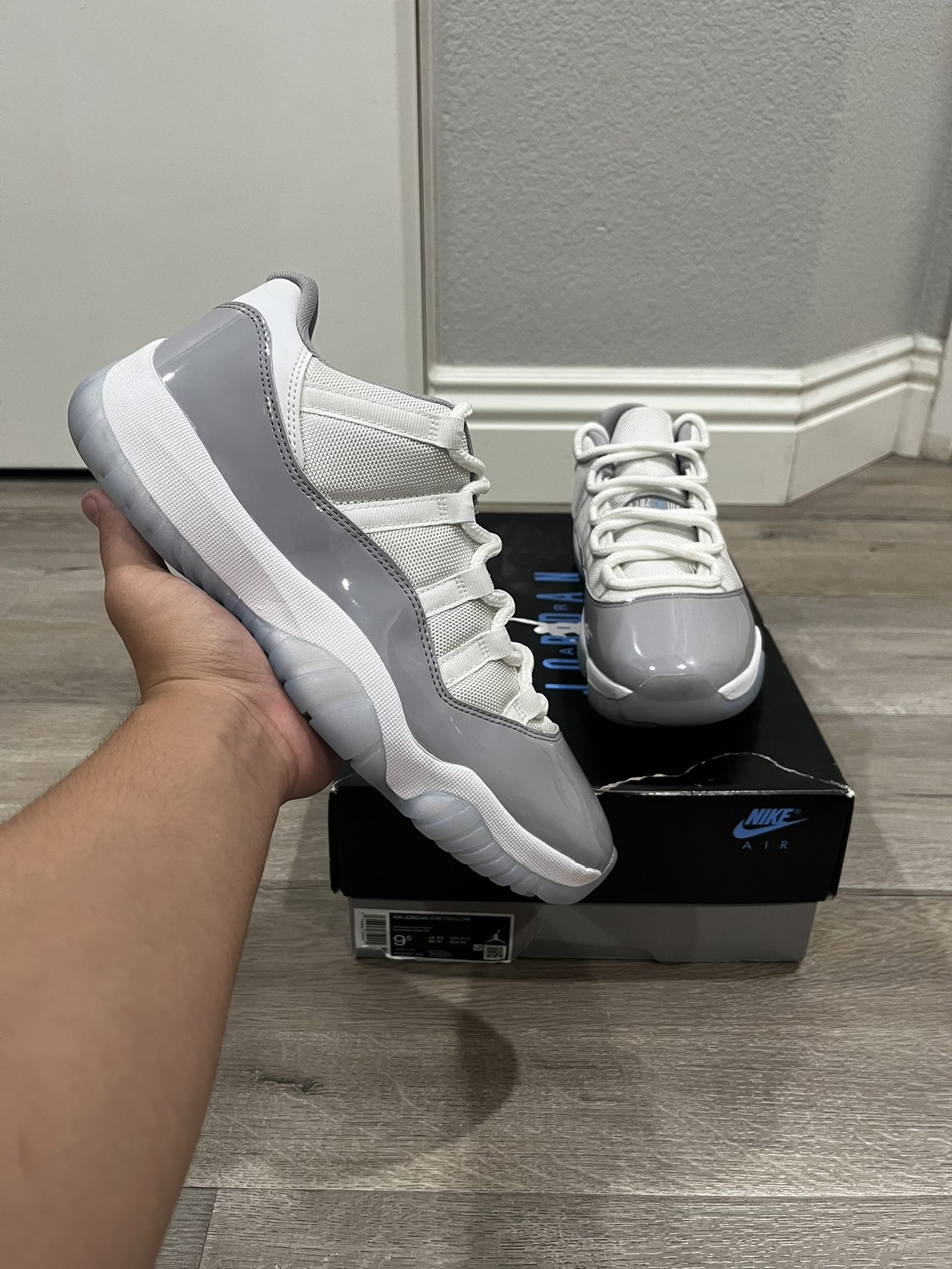 Jordan 11 Low Cement Grey
