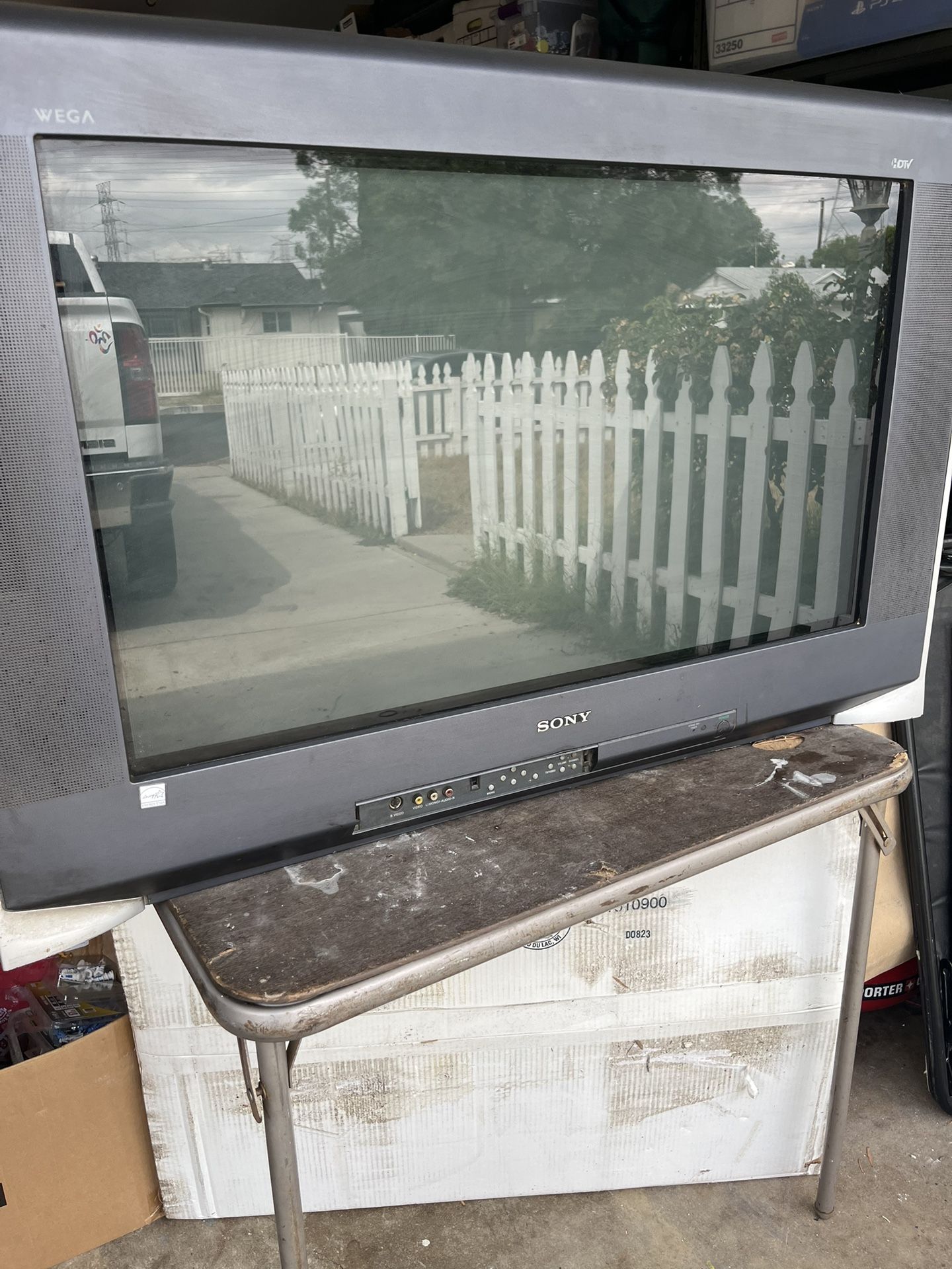 CRT Tv 34.5 Inch Screen