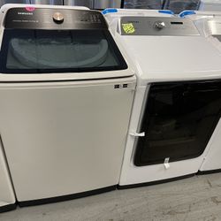 New Samsung Washer 5.5 Cu Ft And Dryer 