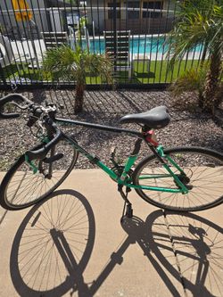 Mens mountain bike