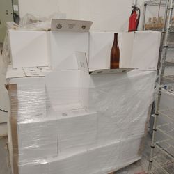 New blank wine bottles