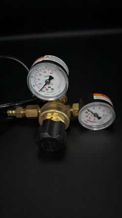 Harris 601 Oxygen Single-Stage Pressure Regulator