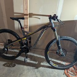 2013 Norco Range Mountain Bike