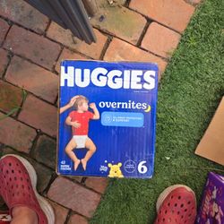 Huggie Overnites Size 6