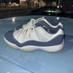 Jordan 11s Retro Low Diffused Blue