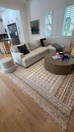 Pottery Barn - Sofa