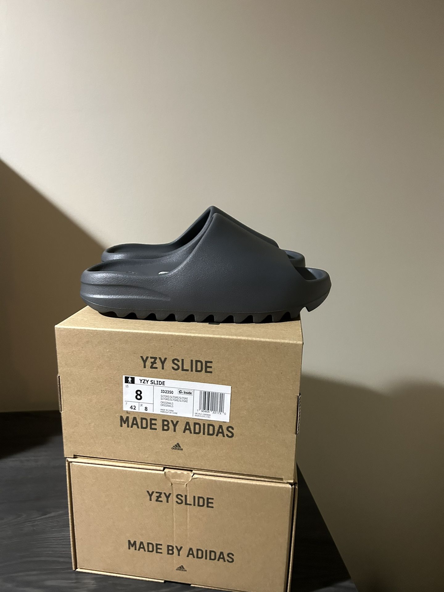 Slate Grey Yeezy Slides for Sale in Chicago, IL - OfferUp