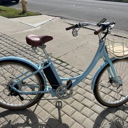 Woman’s Electric Blix Bike