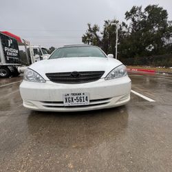 Camry  LE 4 Sale  & Corolla