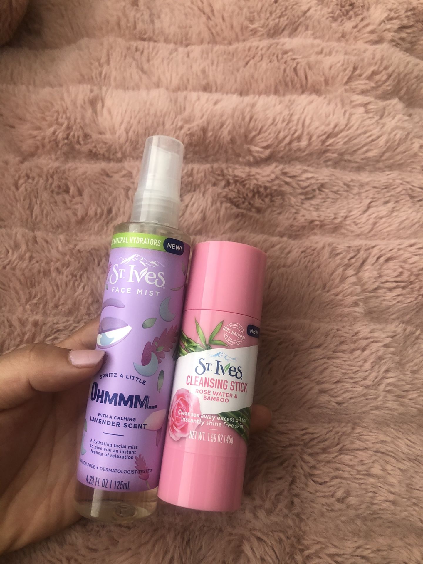 ST. Ives Face Mist & Cleansing Stick