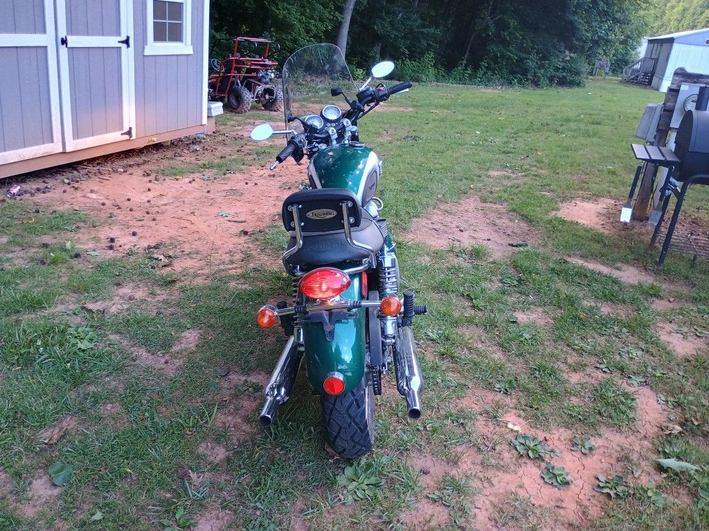 2002 Triumph Bonneville Motorcycle