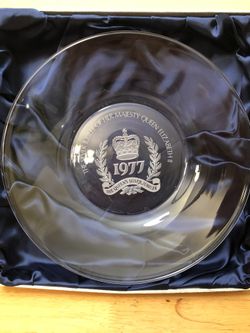 Rare- The Queen’s Silver Jubilee Full Lead Crystal Plate
