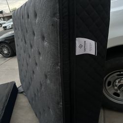 Matress And  Box Spring.  $200  Delivered Available Small Fee 