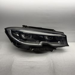 19-22 BMW 330i, M340i Passenger Side RT LED Headlight Complete OEM 