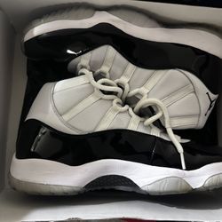 Air Jordan Retro Concord 11s Sz. 13 