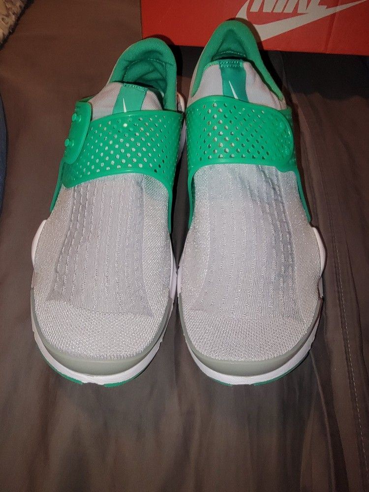 Nike Sock Dart Mens 10