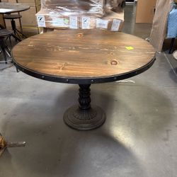 Round Dining Table 