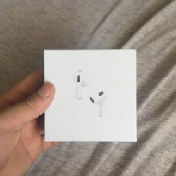 AirPods Gen 3 MagSafe Case