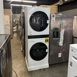 LG 4.5 Cubic Ft. Washer And Gas Dryer Wash Tower 💥FINANCING AVAILABLE 💥