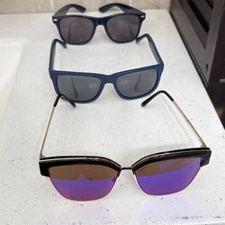 1 Women’s Glasses, 2 Men’s Glasses 