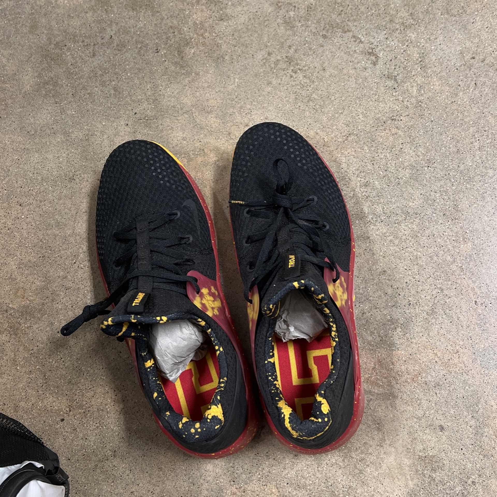 Nike free tr8 usc best sale