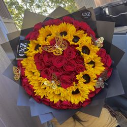 Sunflowers And Roses Ramo De Rosas Flower Bouquet