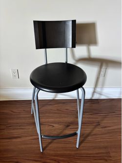 Bar stool (1)