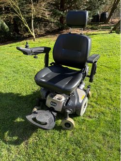 Electric wheelchair