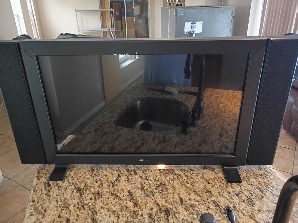 ELO Gaming 32 Inches Monitor Untested Few Years Back Was Functioning $2600.00