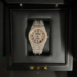 AP WATCH MOISSANITE 
