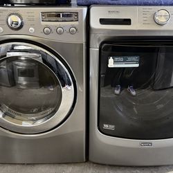 STACKABLE Washer+Dryer w/STEAM